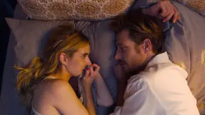 Backdrop to the movie "Holidate" #638335