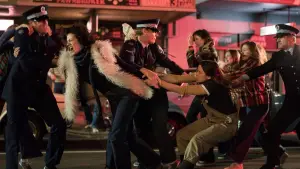 Backdrop to the movie "Riot" #744892