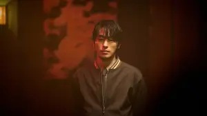 Backdrop to the movie "Colony" #801678