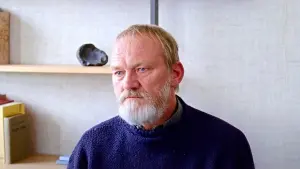 Backdrop to the movie "A White, White Day" #380667