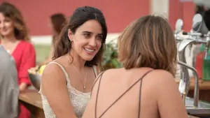 Backdrop to the movie "Casa en llamas" #487588