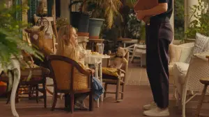 Backdrop to the movie "Kitty" #734919