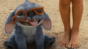 Backdrop to the movie "Lilo & Stitch" #548885