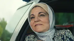 Backdrop to the movie "The Family Road" #712988