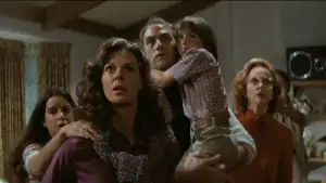 Backdrop to the movie "Poltergeist" #849730