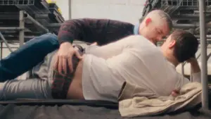 Backdrop to the movie "Plainclothes" #523302