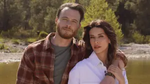 Backdrop to the movie "Blue Cave" #736077