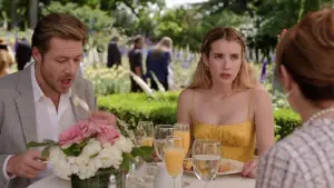 Backdrop to the movie "Holidate" #638295