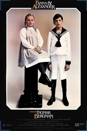 Poster to the movie "Fanny and Alexander" #754340