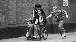 Backdrop to the movie "Somers Town" #640591