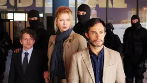 Backdrop to the movie "Salt and Fire" #478896