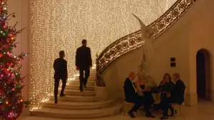 Backdrop to the movie "Eyes Wide Shut" #545417