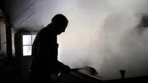 Backdrop to the movie "Sugarhouse" #537873