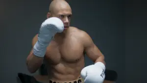 Backdrop to the movie "Heavyweight" #784054