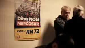 Backdrop to the movie "RN 72, à la conquête de l