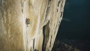 Backdrop to the movie "Girl Climber" #652220