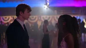 Backdrop to the movie "A Hero