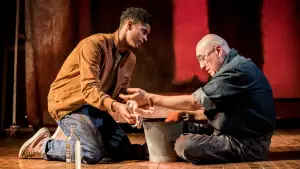 Backdrop to the movie "Red" #645276