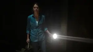 Backdrop to the movie "Antlers" #294072