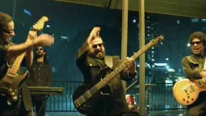 Backdrop to the movie "Metro... In Dino" #676865