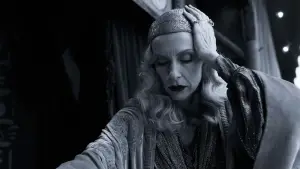 Backdrop to the movie "Nightmare Alley" #649774