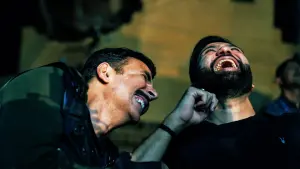 Backdrop to the movie "Bade Miyan Chote Miyan" #416073