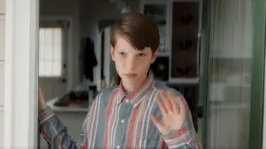 Backdrop to the movie "Griffin in Summer" #782997