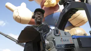 Backdrop to the movie "Nope" #637374