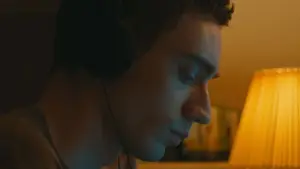 Backdrop to the movie "Lurker" #779563