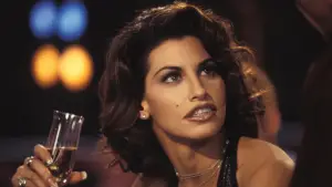 Backdrop to the movie "Showgirls" #606723