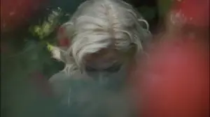 Backdrop to the movie "Blonde" #696873