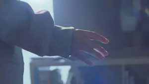 Backdrop to the movie "Missing" #740439