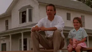 Backdrop to the movie "Field of Dreams" #719603