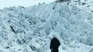 Backdrop to the movie "La Pietà" #794278