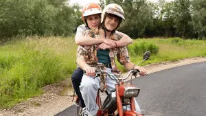 Backdrop to the movie "Tethered Wings" #730187