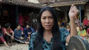 Backdrop to the movie "Levitating" #798012