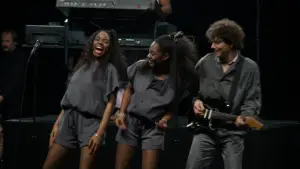 Backdrop to the movie "Stop Making Sense" #759086