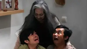 Backdrop to the movie "Sebelum Dijemput Nenek" #541026