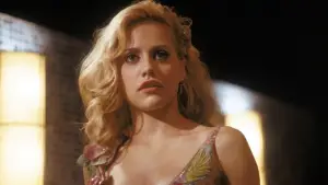 Backdrop to the movie "Uptown Girls" #810006