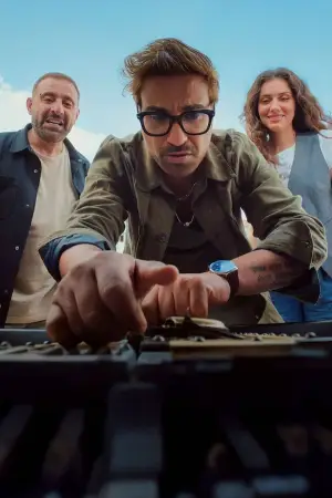 Poster to the movie "Ahmed & Ahmed" #781969