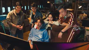 Backdrop to the movie "Breaking and Re-entering" #757793