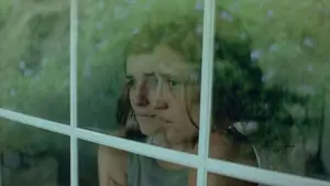 Backdrop to the movie "Dogtooth" #738657