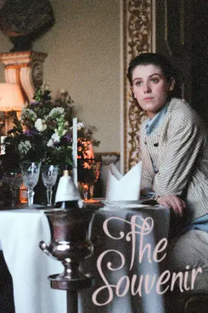 Poster to the movie "The Souvenir" #694962