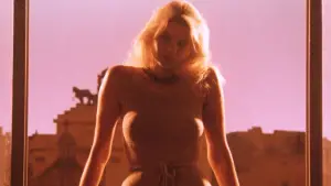 Backdrop to the movie "The Voyeur" #548262