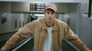 Backdrop to the movie "Trouble" #740679