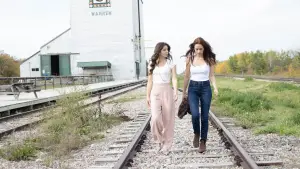 Backdrop to the movie "Polarized" #661650