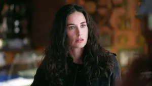 Backdrop to the movie "Half Light" #399536