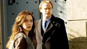 Backdrop to the movie "Wild Target" #289153