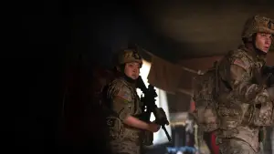 Backdrop to the movie "Valiant One" #613857