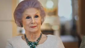 Backdrop to the movie "Enigma" #688474